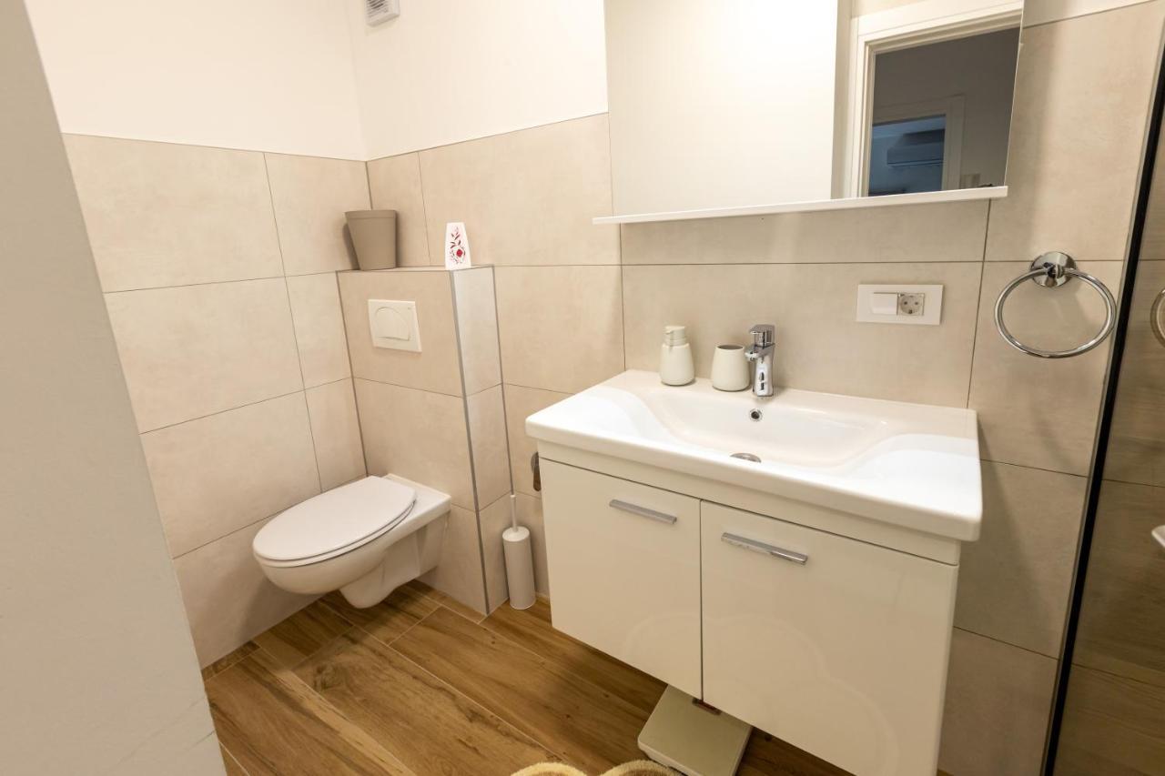 Self Check-In Apartment With Jacuzzi Мостар Экстерьер фото