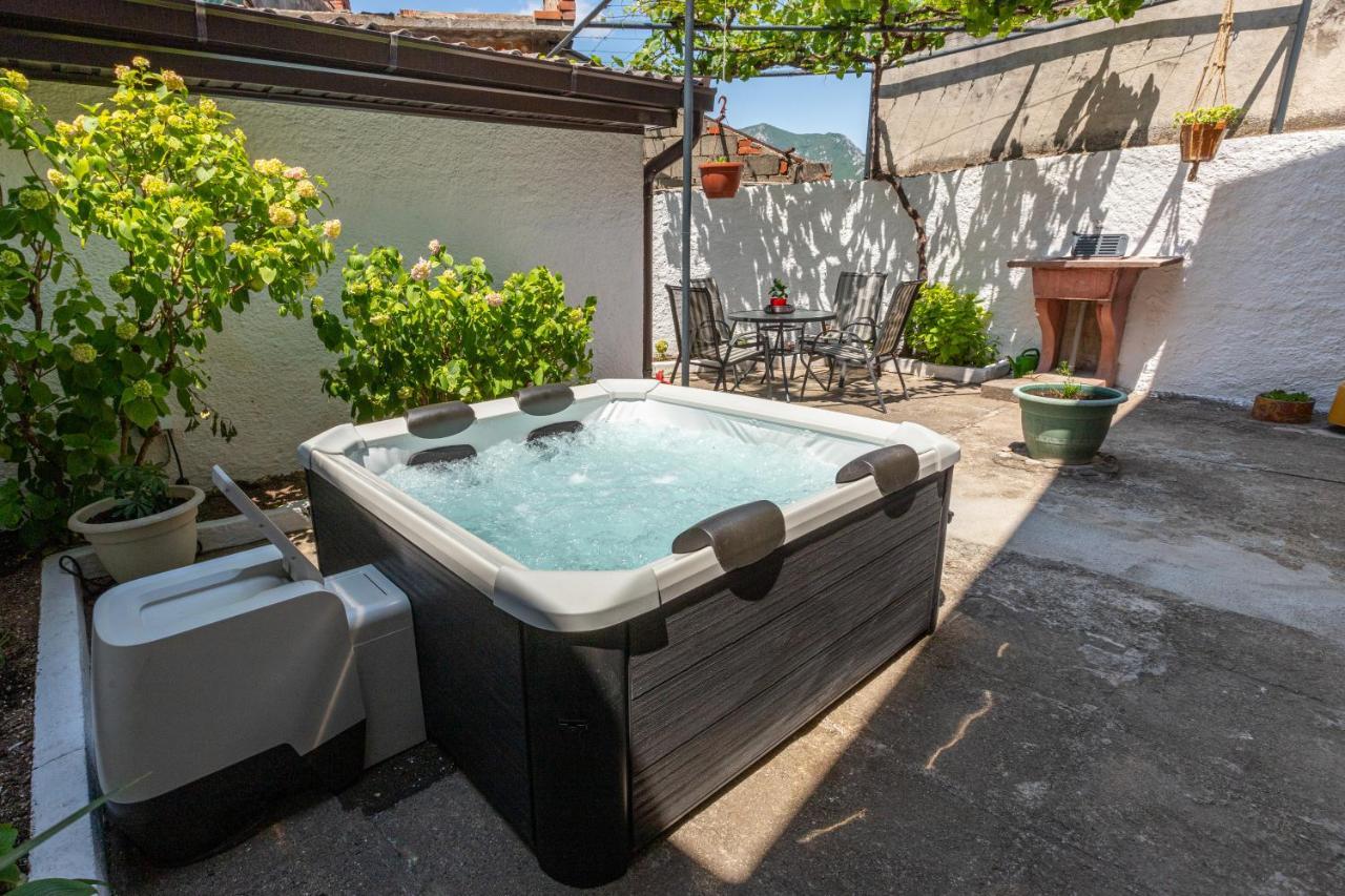 Self Check-In Apartment With Jacuzzi Мостар Экстерьер фото