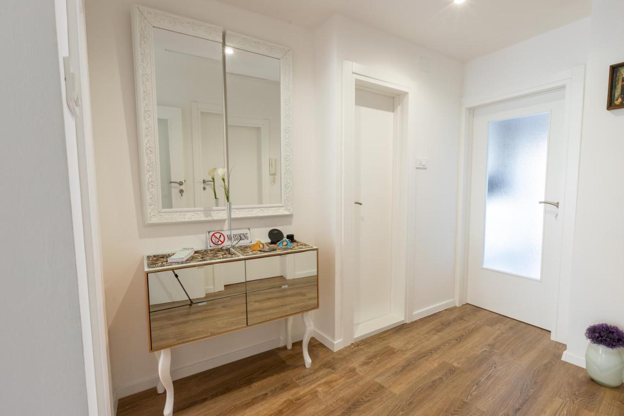 Self Check-In Apartment With Jacuzzi Мостар Экстерьер фото