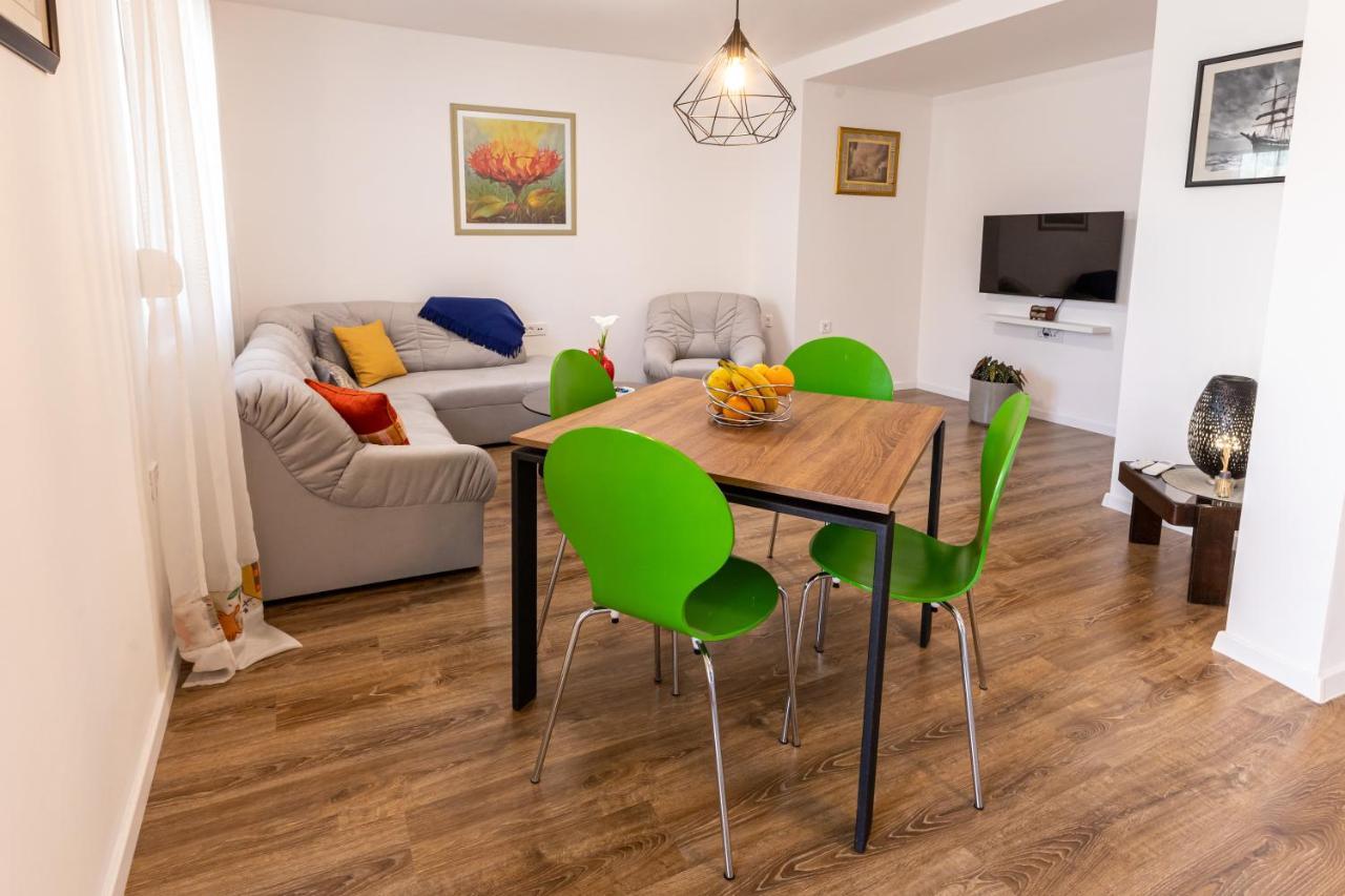 Self Check-In Apartment With Jacuzzi Мостар Экстерьер фото
