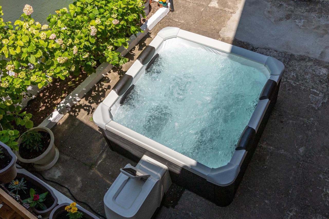 Self Check-In Apartment With Jacuzzi Мостар Экстерьер фото