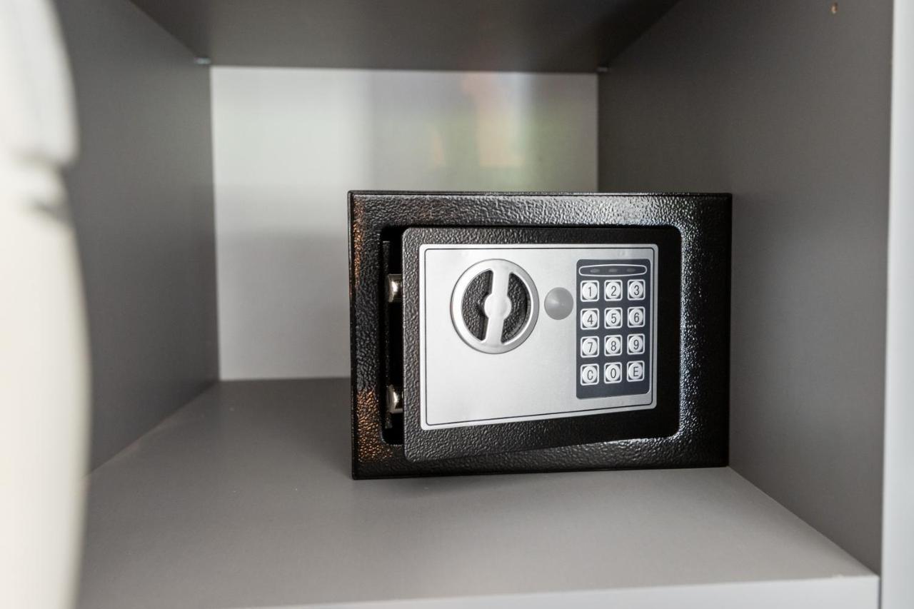 Self Check-In Apartment With Jacuzzi Мостар Экстерьер фото