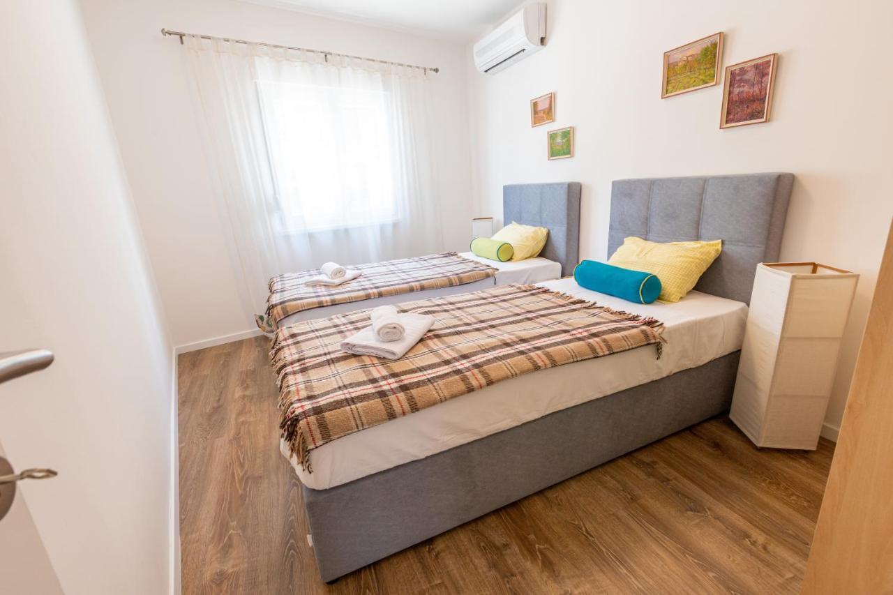 Self Check-In Apartment With Jacuzzi Мостар Экстерьер фото